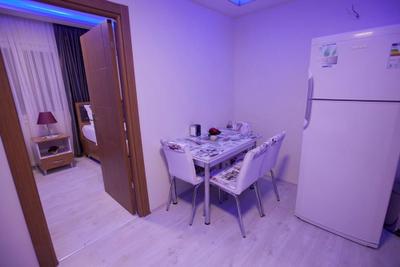 Golden Saray Apart