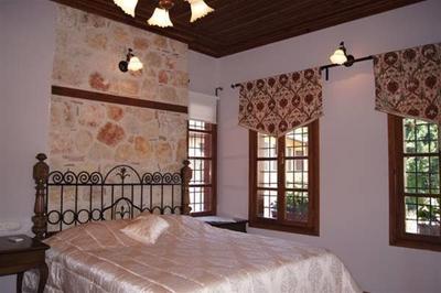 Candle Suites