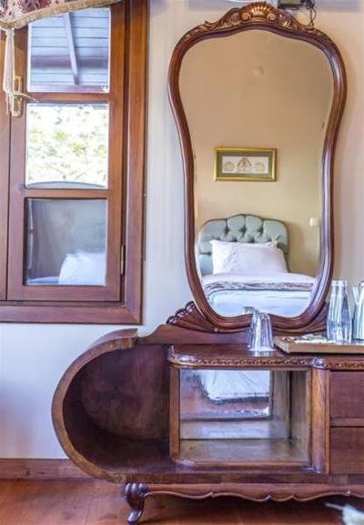 Candle Suites
