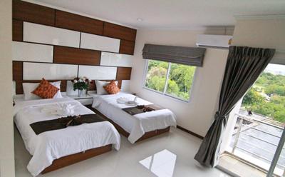 Ttt Hotel