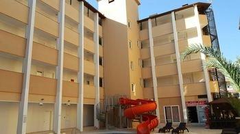 Kleopatra Togan Suit Hotel