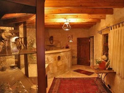 Emilys Cave House