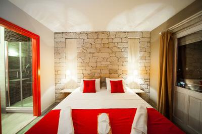 Ionic Hotel