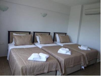 Bozcaada Iris Otel