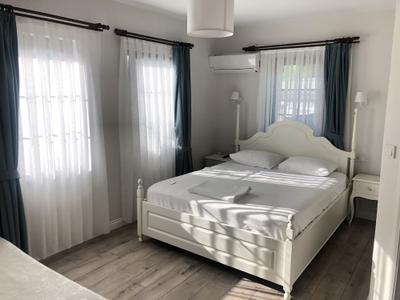 Bozcaada Kirli Otel