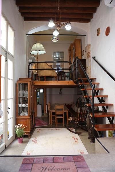 Eolya Guest House
