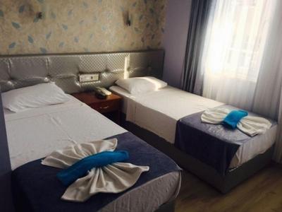 Twenty One Hotel