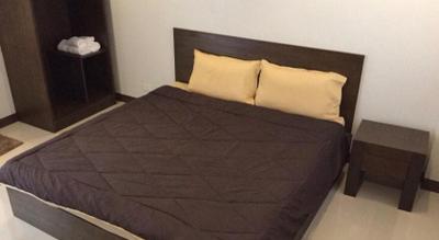 Room Riverside