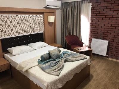 Grand Milan Hotel