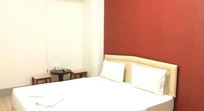 Sandee Room
