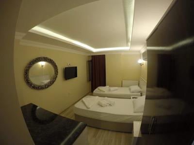 Center Park Hotel