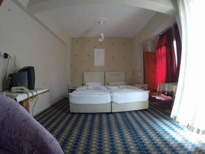 Karya Hotel