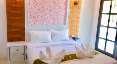 Ploy's Pearl Hotel