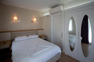 Clementine Suites