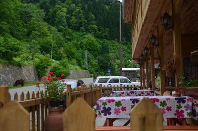 Meroli Ev Pansiyonu ve Yöresel Tatlar