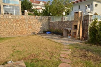 New Age Villa Toker