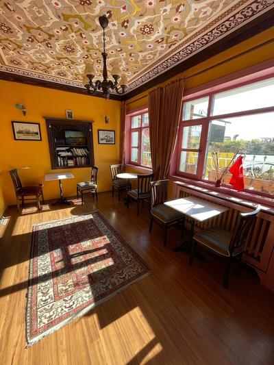 Cheers Vintage Hostel