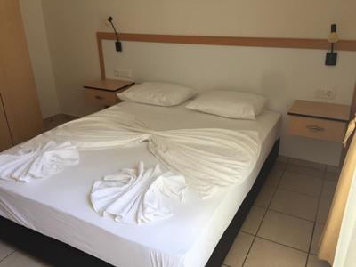 Kardesler Otel