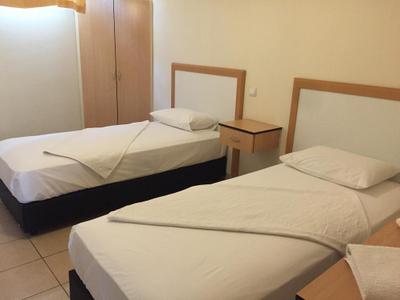 Kardesler Otel