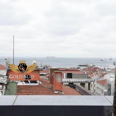 bakirköy gold suit