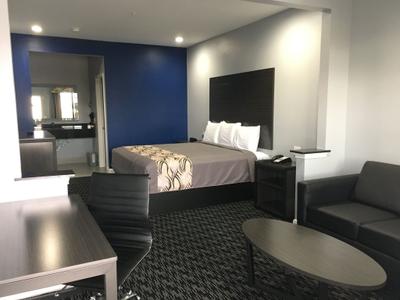 Platinum Inn And Suites