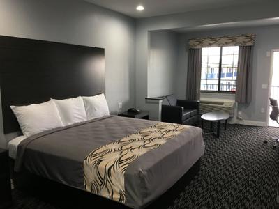 Platinum Inn And Suites