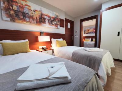 Ada Hotel