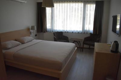 Alyaman Apartments