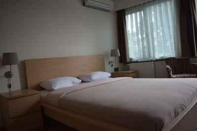 Alyaman Apartments