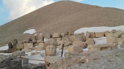 Nemrut Dagi Isik Pansi?on