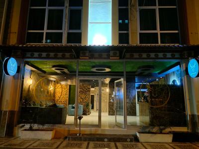 Deer Hotel & Hostel