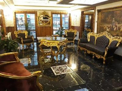Royal Palace Hotel