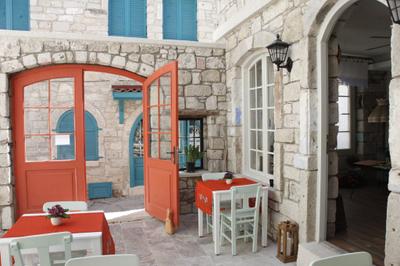 Otel Senice