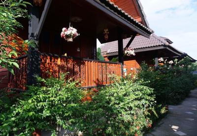 Lampang Bouteak Resort