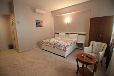 Gold Suite