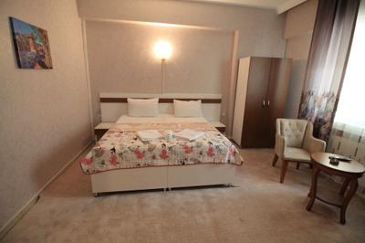 Gold Suite