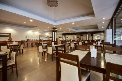 Luca Beach Hotel