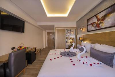 Stars Hotel