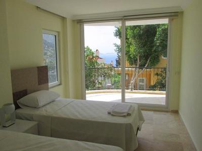 Villa Honeysuckle