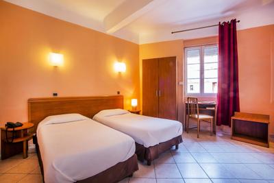 Le Dauphin Hotel