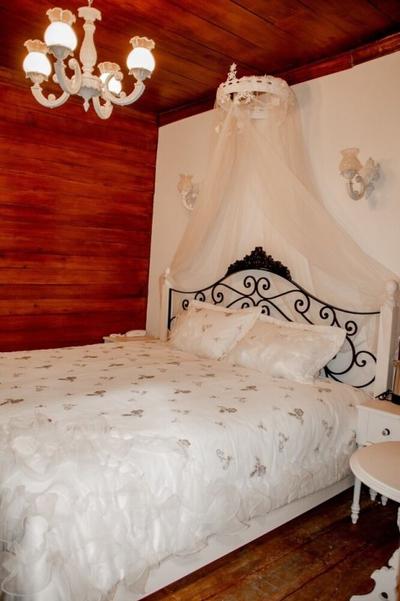 Ranjous Hotel