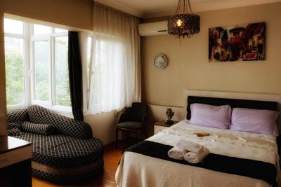 Sarah Suites