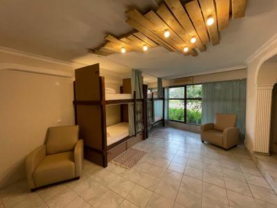 Camp & Hostel Nikapart