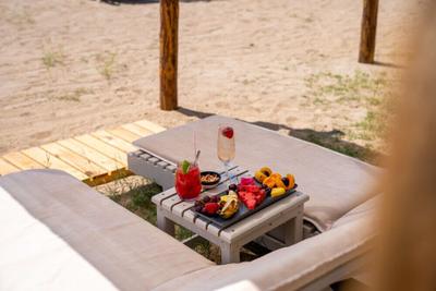 Chillos Beach Hotel & Lounge