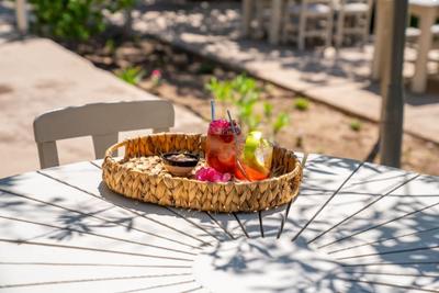 Chillos Beach Hotel & Lounge