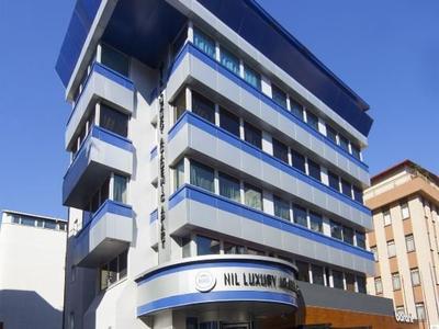 Nil Luxury Academic Apart