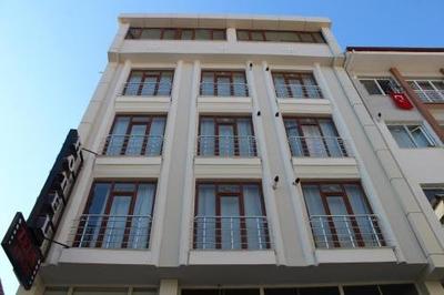 Zeus Apart Hotel