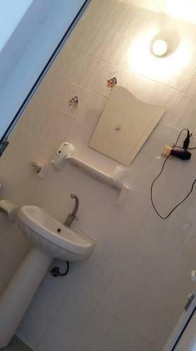Bayrakli Otel