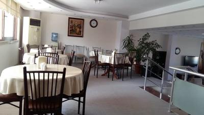 Bayrakli Otel
