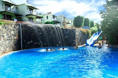 Cesme Inn Garden